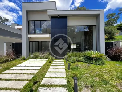 Casa de Condomínio com 3 Quartos à venda, 190m² no Posse, Teresópolis