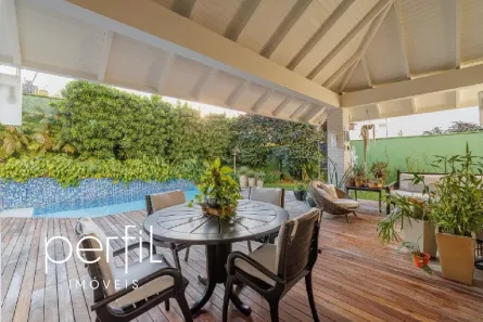 Casa de Condomínio com 3 Quartos à venda, 370m² no América, Joinville