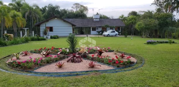 Fazenda/Sítio com 3 Quartos à venda, 270m² no Sertão Capivara, Portão