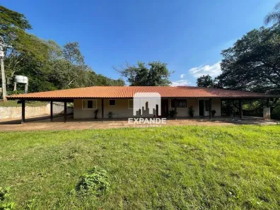 Fazenda/Sítio com 3 Quartos à venda, 500m² no Jardim Aeroporto, Botucatu
