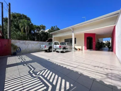 Casa com 3 Quartos à venda, 220m² no Centro, Peruíbe