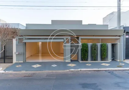Casa com 4 Quartos à venda, 330m² no Centro, Marília