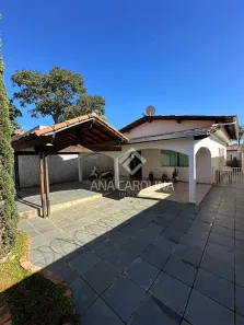 Casa com 3 Quartos à venda, 300m² no Vila Sumaré, Montes Claros