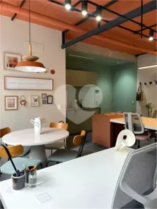 Sala Comercial para venda ou aluguel, 33m² no Vila Uberabinha, São Paulo