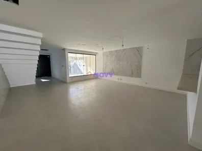 Casa com 3 Quartos à venda, 250m² no Camboinhas, Niterói