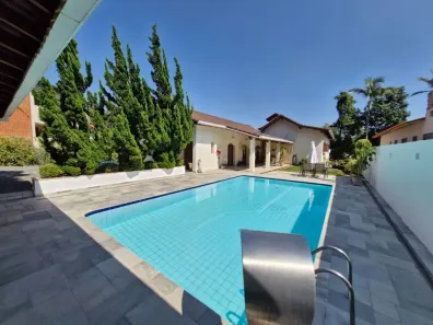 Casa de Condomínio com 4 Quartos à venda, 542m² no Vila Vianna, Cotia