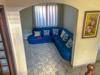 Sobrado com 5 Quartos à venda, 349m² no Vila Sacadura Cabral, Santo André