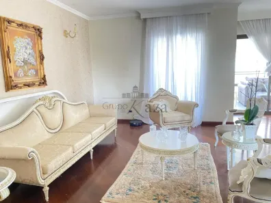 Apartamento com 4 Quartos à venda, 247m² no Vila Suzana, São Paulo