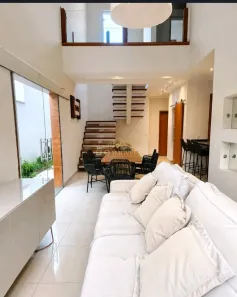 Sobrado com 3 Quartos para alugar, 150m² no Loteamento Villa Branca, Jacareí