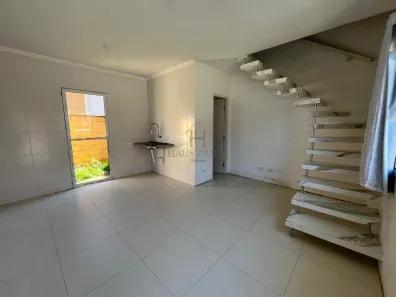 Casa de Condomínio com 2 Quartos para alugar, 49m² no Chácara Rincão, Cotia