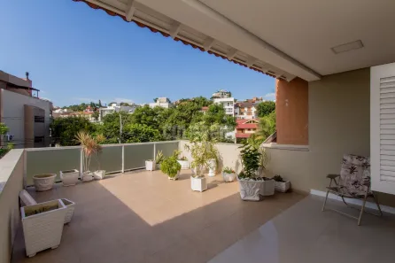 Casa com 4 Quartos à venda, 414m² no Chácara das Pedras, Porto Alegre