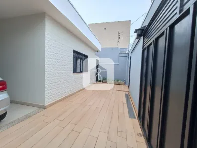 Casa com 3 Quartos à venda, 163m² no Nossa Senhora Aparecida, Uberlândia