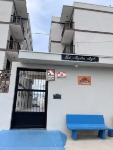 Apartamento com 2 Quartos para alugar, 40m² no Indaiá, Caraguatatuba