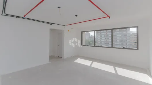 Sala Comercial à venda, 44m² no Bom Fim, Porto Alegre