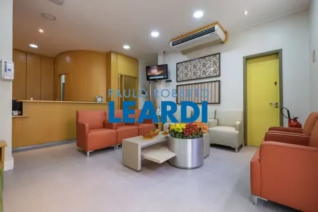 Casa com 12 Quartos para alugar, 851m² no Jardim Paulista, São Paulo