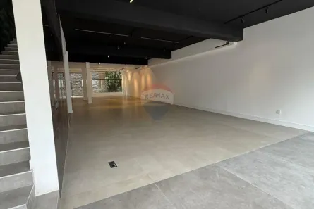 Prédio Comercial para alugar, 490m² no Alphaville Industrial, Barueri