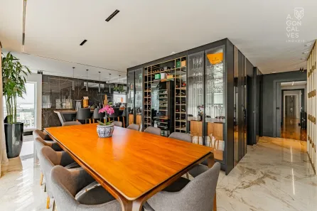 Apartamento com 4 Quartos à venda, 271m² no Água Verde, Curitiba