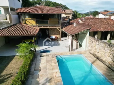 Casa com 5 Quartos à venda, 420m² no Maravista, Niterói