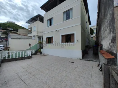 Sobrado com 5 Quartos à venda, 111m² no São Mateus, Juiz de Fora