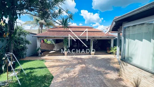 Casa com 3 Quartos à venda, 232m² no Residencial Balneário, Goiânia