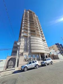 Apartamento com 3 Quartos para alugar, 227m² no Jardim Carvalho, Ponta Grossa
