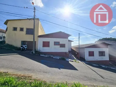 Casa com 7 Quartos à venda, 264m² no Jardim Recanto Alegre, Bragança Paulista