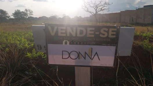 Lote/Terreno à venda, 250m² no Loteamento Antônio Caiado, Uberaba