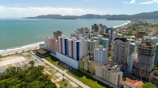 Apartamento com 3 Quartos à venda, 130m² no Meia Praia, Itapema