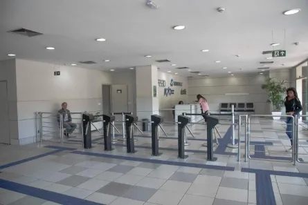 Prédio Comercial para alugar, 2568m² no Santa Efigênia, Belo Horizonte