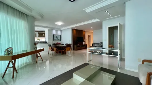 Apartamento com 4 Quartos para alugar, 195m² no Andorinha, Itapema