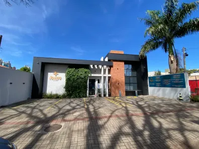 Prédio Comercial para alugar, 38m² no Zona 04, Maringá