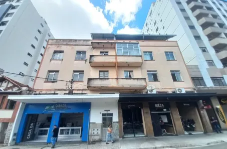 Apartamento com 2 Quartos para alugar, 60m² no Centro, Juiz de Fora