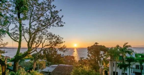 Casa com 3 Quartos à venda, 651m² no Vila Assunção, Porto Alegre