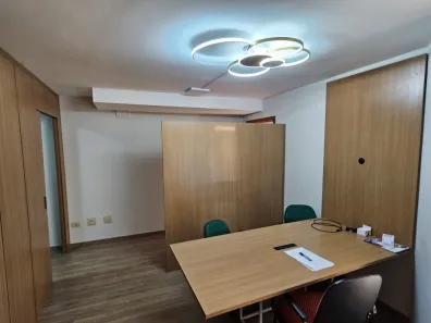 Sala Comercial para alugar, 60m² no Zona 04, Maringá