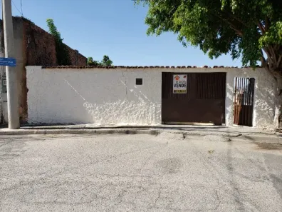 Casa com 2 Quartos à venda, 220m² no Parque das Laranjeiras, Sorocaba