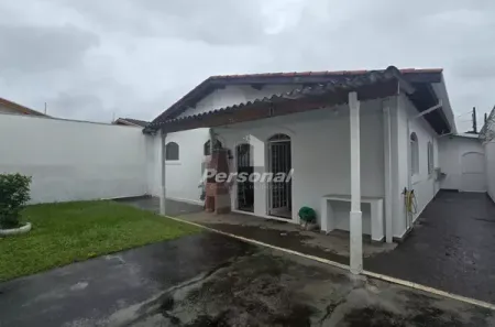 Casa com 3 Quartos para alugar, 140m² no Jardim Independência, Taubaté