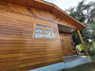 Casa com 2 Quartos para alugar, 70m² no Salgado Filho, Gravataí