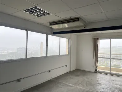 Sala Comercial à venda, 64m² no Santo Amaro, São Paulo