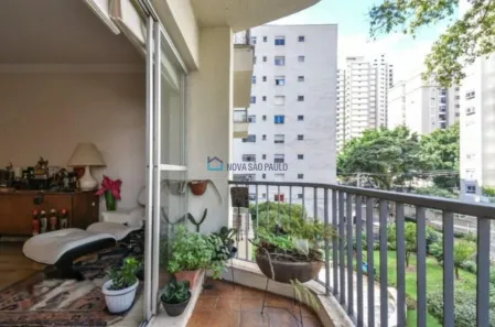 Apartamento com 4 Quartos à venda, 180m² no Moema, São Paulo