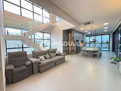 Casa de Condomínio com 3 Quartos à venda, 215m² no Granja Marileusa, Uberlândia