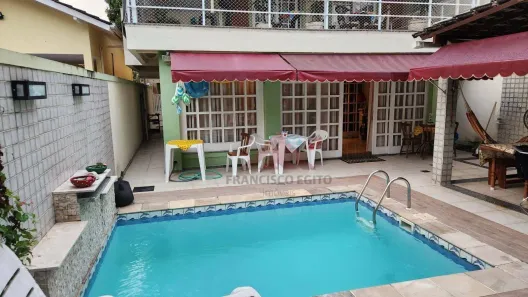Casa com 4 Quartos à venda, 200m² no Ingá, Niterói