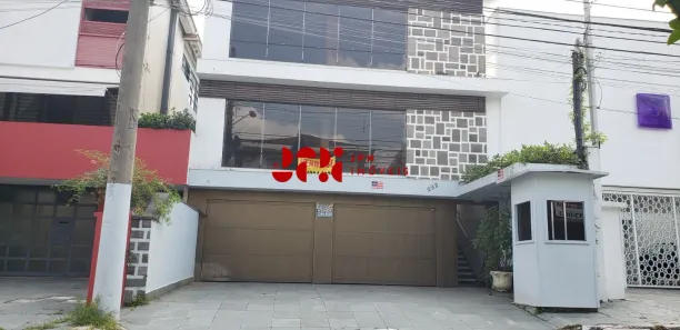 Sobrado com 4 Quartos para venda ou aluguel, 336m² no Aclimação, São Paulo