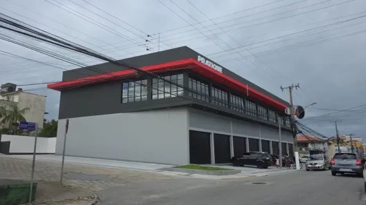Ponto Comercial para alugar, 188m² no Barreiros, São José