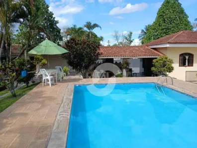 Casa com 6 Quartos à venda, 400m² no Retiro, Itaboraí