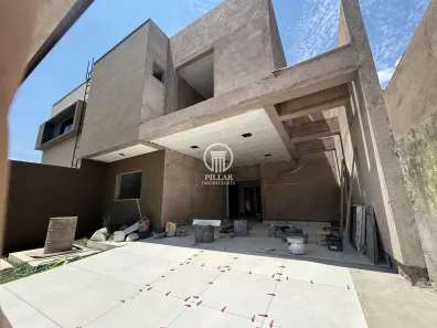 Sobrado com 3 Quartos à venda, 128m² no Sagrada Família, Montes Claros