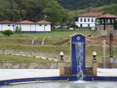 Fazenda/Sítio com 16 Quartos à venda, 100m² no Centro, Piquete
