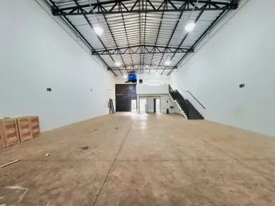 Galpão/Depósito/Armazém para alugar, 255m² no Jardim Jóquei Clube, Ribeirão Preto