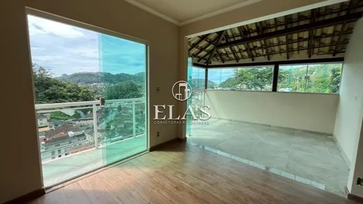 Casa com 3 Quartos à venda, 110m² no Valparaíso, Petrópolis