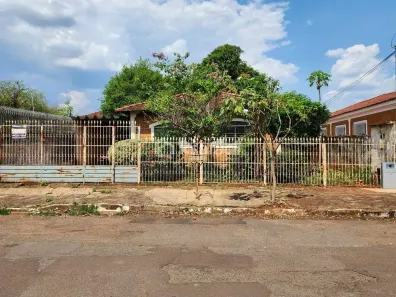 Casa com 3 Quartos à venda, 161m² no Jardim América, Campo Grande