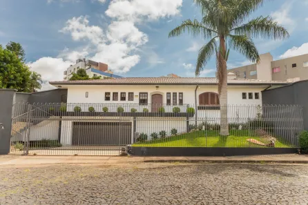 Imóvel Comercial à venda, 275m² no Jardim Carvalho, Ponta Grossa